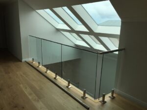 Balustrades-Design-Stainless-Steel-Glass-Railing-Spigot-Pool-Fence-Handrail